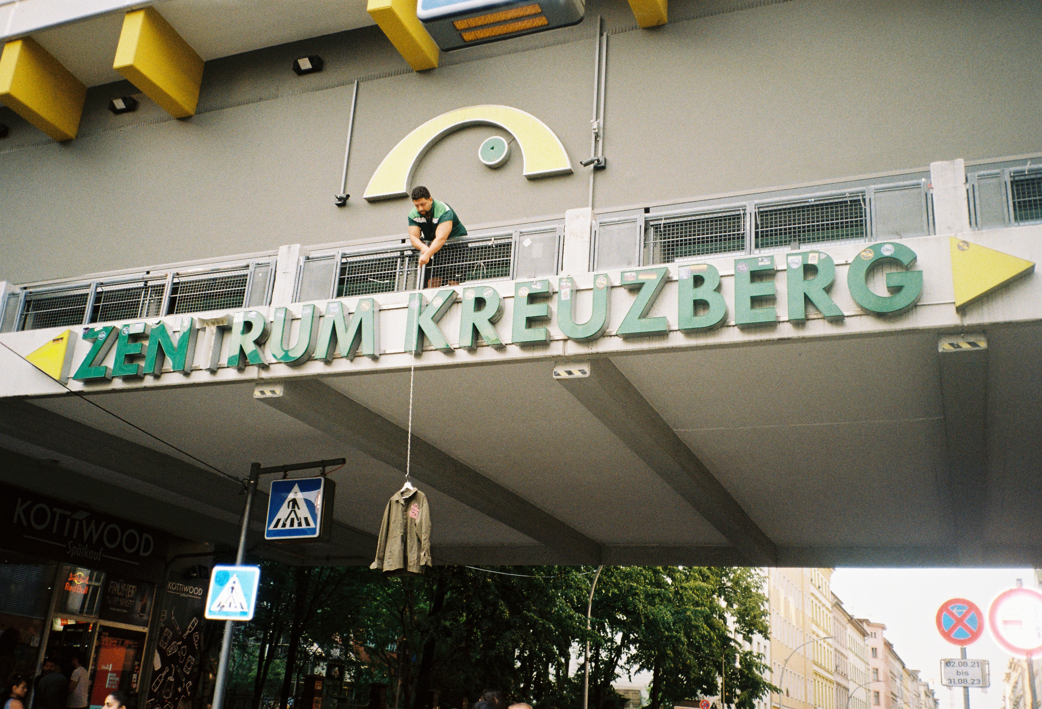 Zentrum Kreuzberg Cargo Jacket True Die Berlin